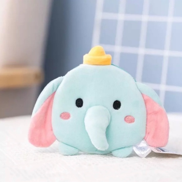 Disney's Tsum Tsum Coin Purse Zipper Pouch Dumbo - Picture 1 of 2